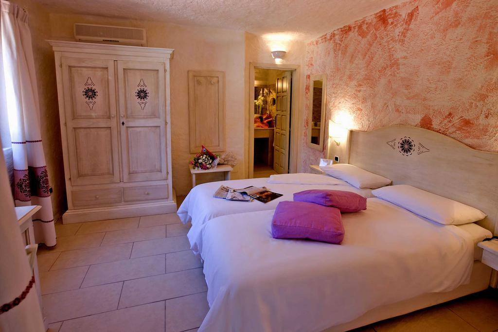 Hotel Don Diego Loiri Porto San Paolo Exterior foto