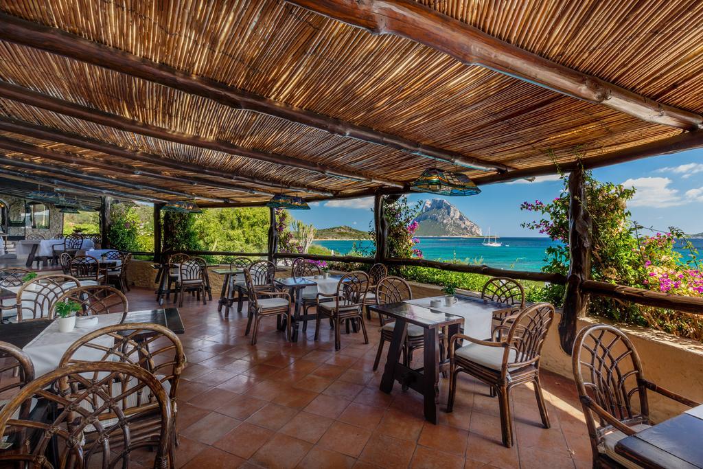 Hotel Don Diego Loiri Porto San Paolo Exterior foto