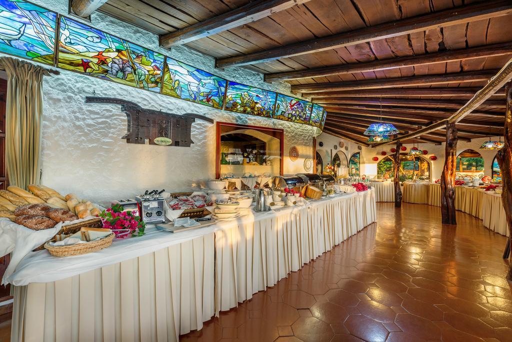 Hotel Don Diego Loiri Porto San Paolo Exterior foto