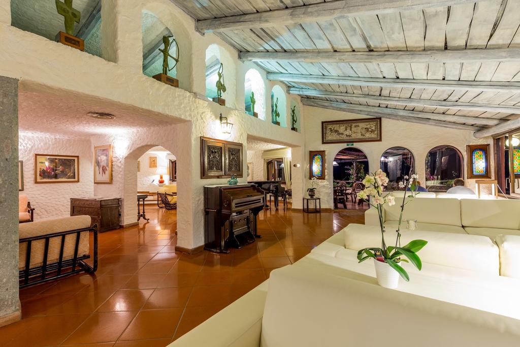 Hotel Don Diego Loiri Porto San Paolo Exterior foto
