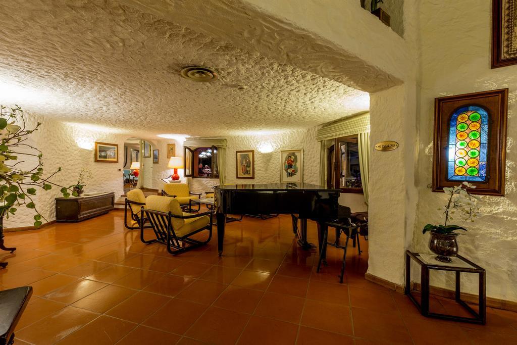 Hotel Don Diego Loiri Porto San Paolo Exterior foto